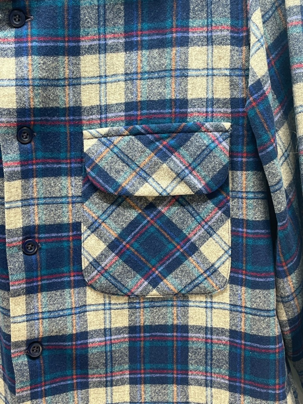 Pendleton Navy, Cream & Red Plaid Wool Shirt Mens Large Loop Collar - Picture 4 of 13